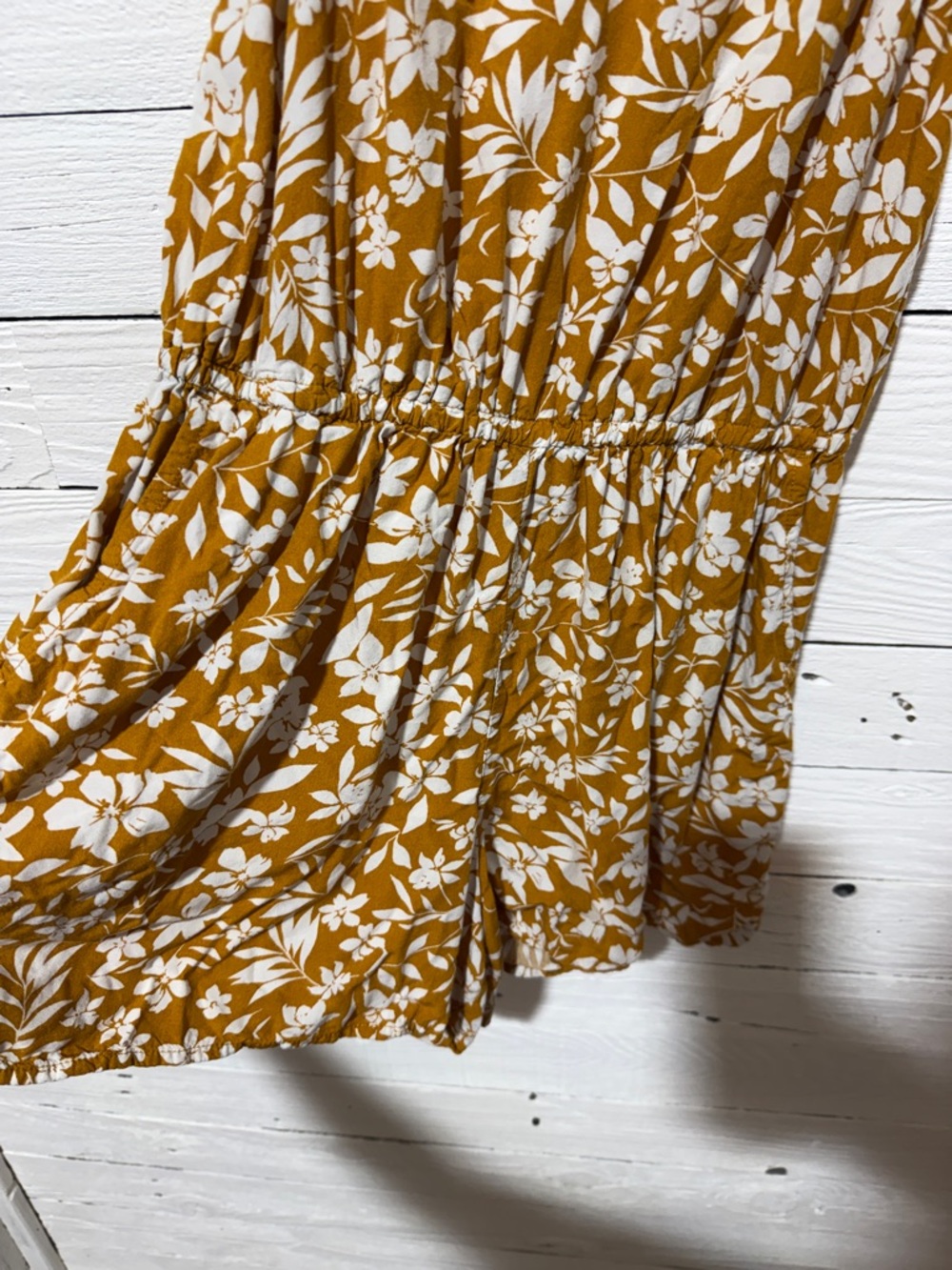 Old Navy Mustard and White Floral Romper - Picture 4 of 5